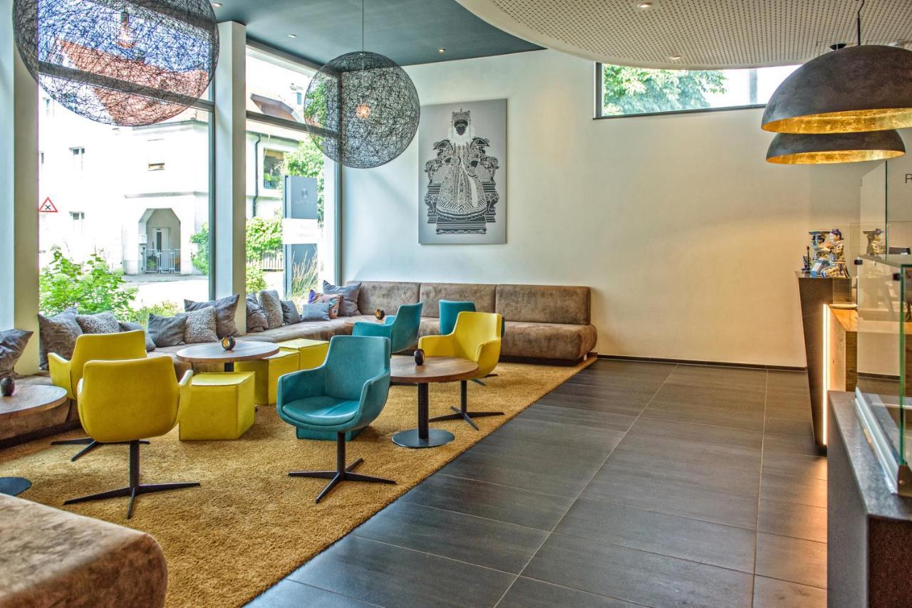 Akzent Hotel Laupheimer Hof ภายนอก รูปภาพ