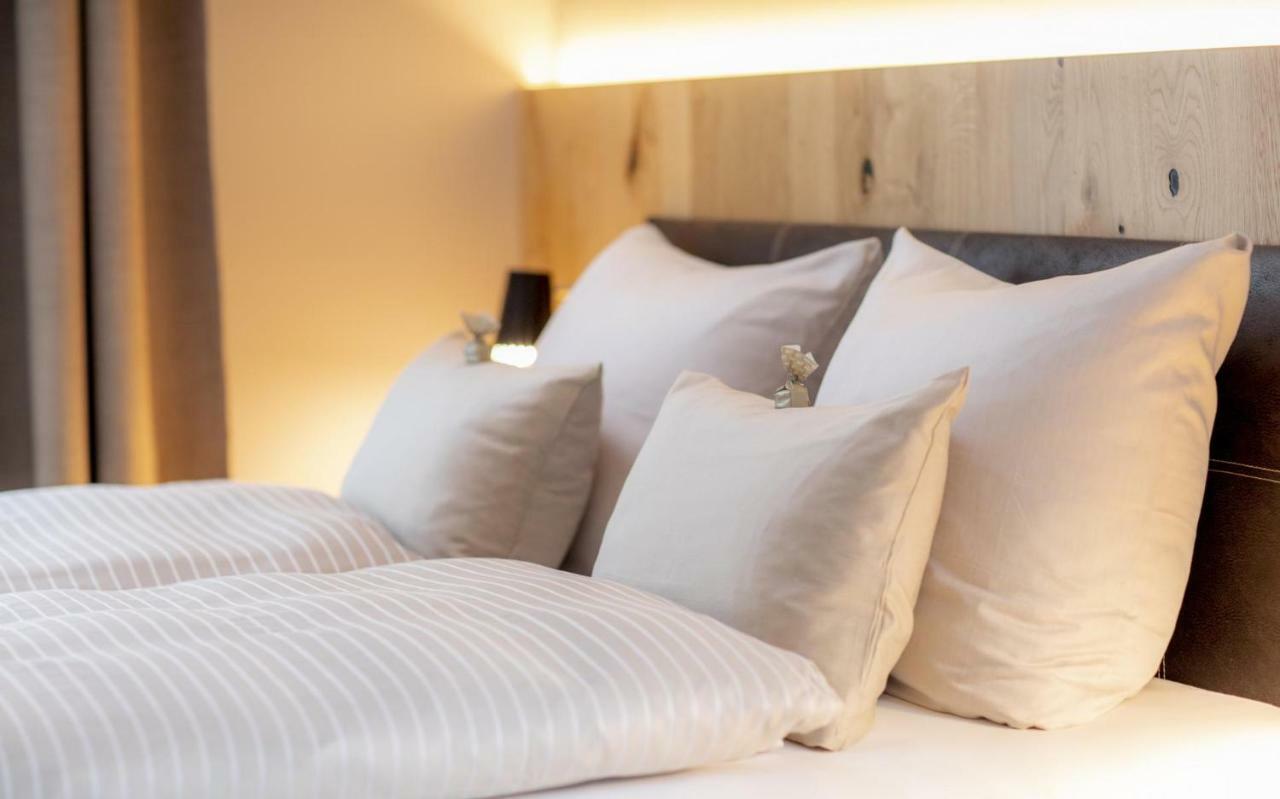 Akzent Hotel Laupheimer Hof ภายนอก รูปภาพ