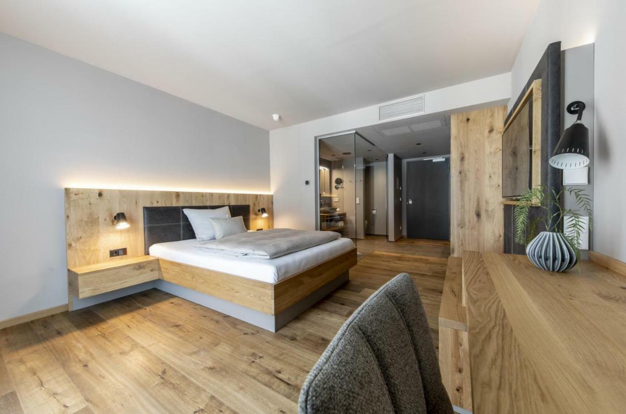 Akzent Hotel Laupheimer Hof ภายนอก รูปภาพ